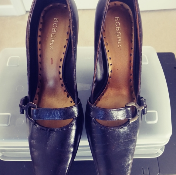 BCBG Women's Brown Heels - Picture 5 of 14